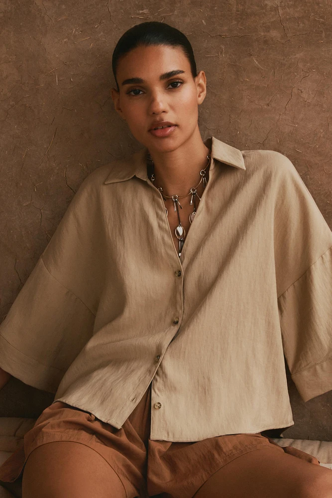 WIDE SHORT SLEEVE SHIRT