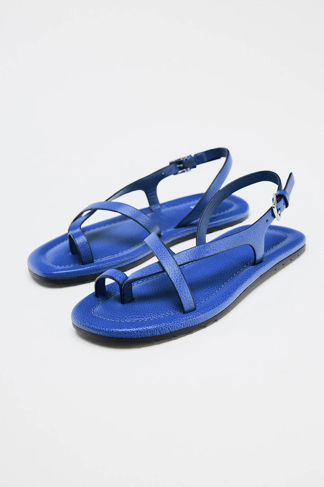 SANDALES À BRIDES EN CUIR