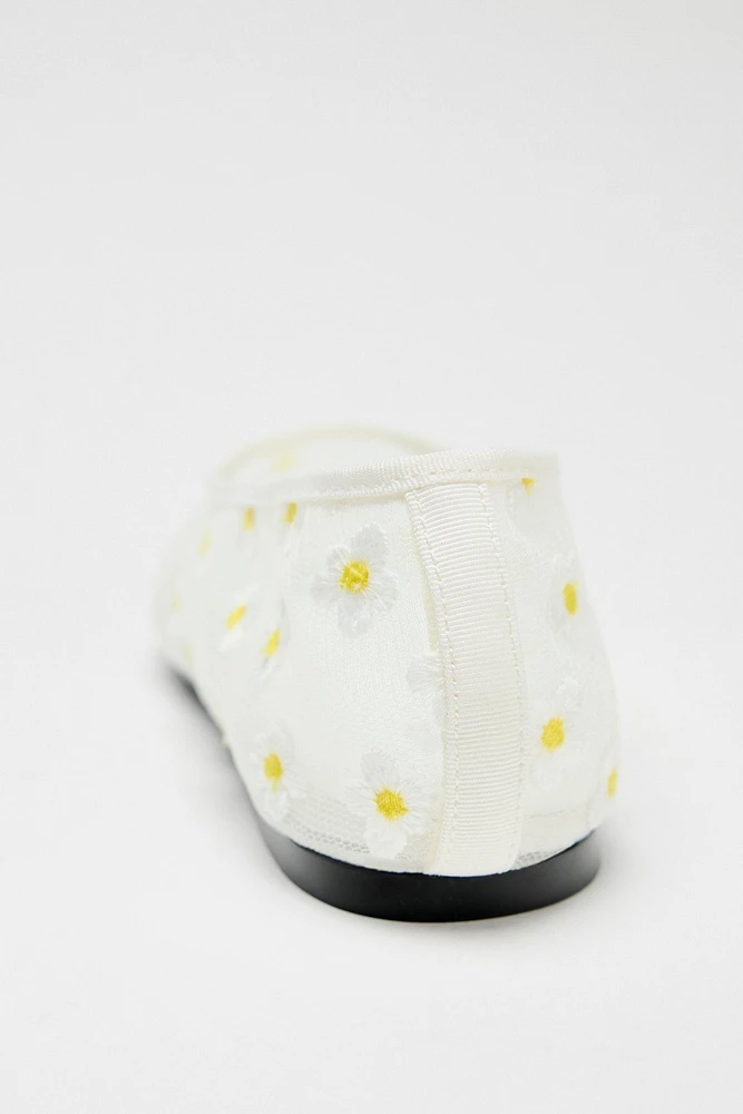 FLORAL MESH BALLET FLATS