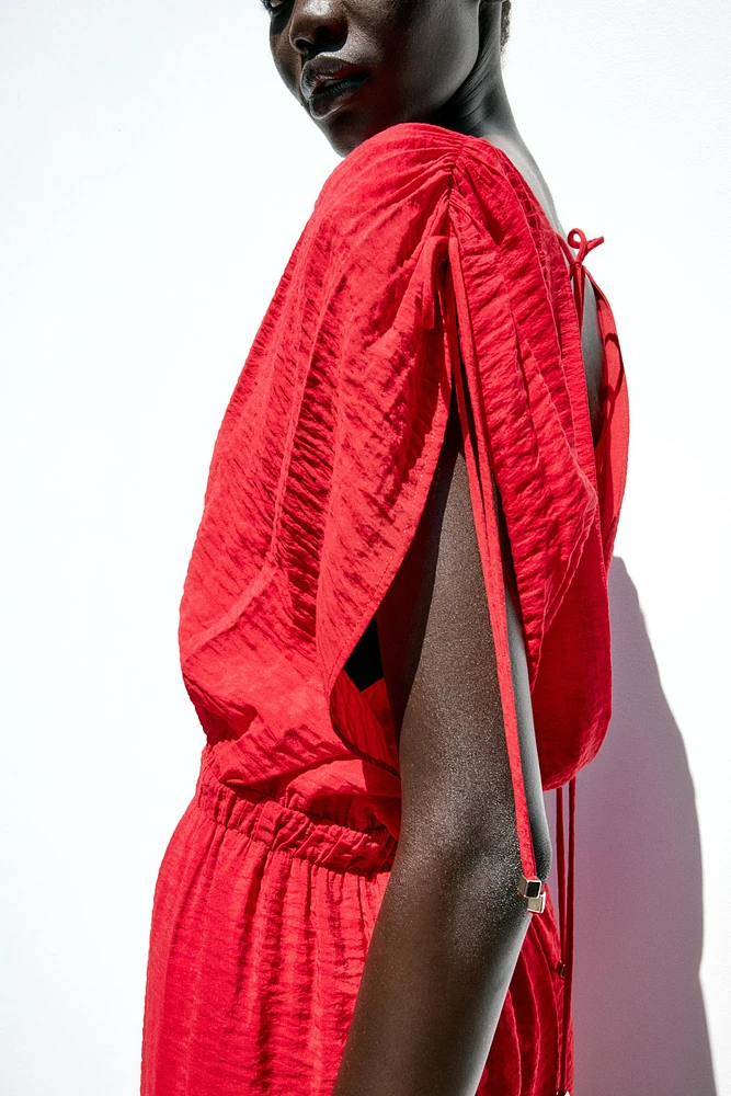 WIDE V-NECK JUMPSUIT