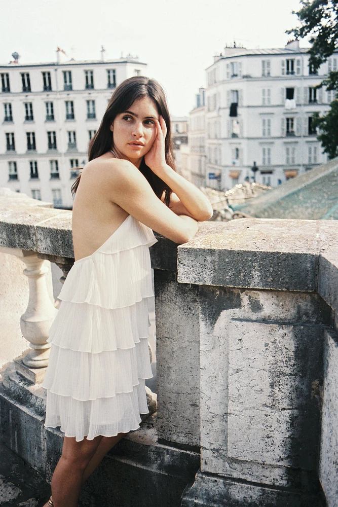 ROBE HALTER À VOLANTS
