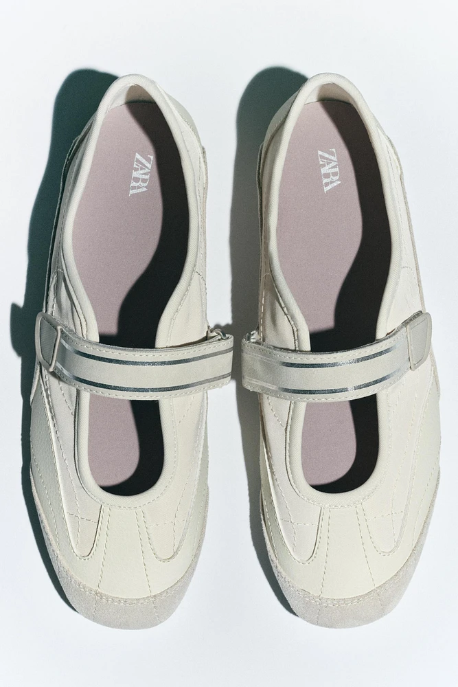 CONTRAST BALLET FLATS