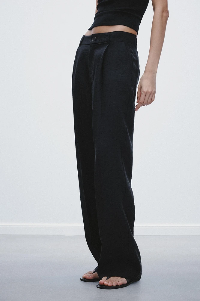 PLEATED PANTS