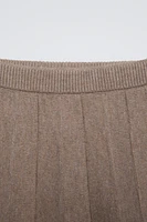 BOX PLEAT KNIT SKIRT