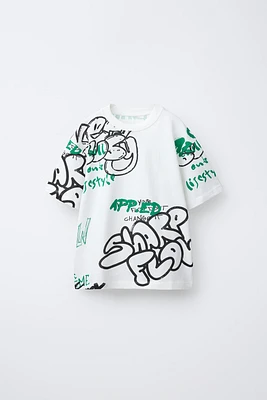 T-SHIRT À IMPRIMÉ GRAFFITI