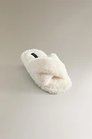 SHEEPSKIN CROSSOVER SLIPPER