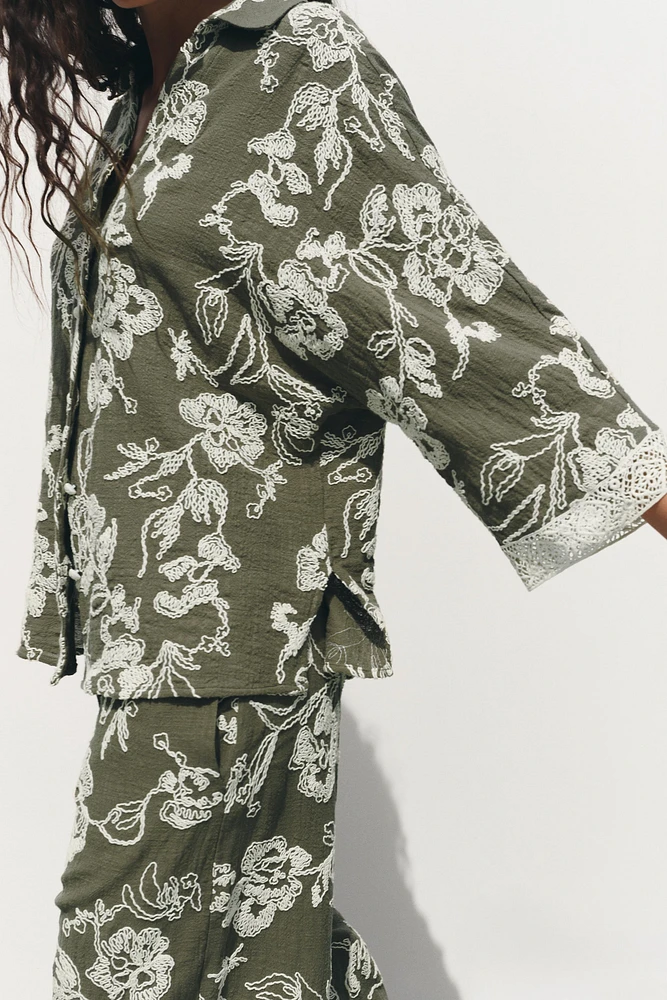 CHEMISE BRODÉE MANCHES GUIPURE
