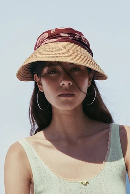 VISIÈRE TRESSÉE FOULARD IMPRIMÉ