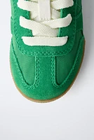 SOFT SNEAKERS
