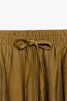 WRINKLED EFFECT MIDI SKIRT