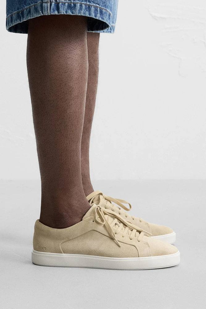 LEATHER SNEAKERS
