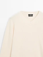Oversized cashmere V-neck sweater