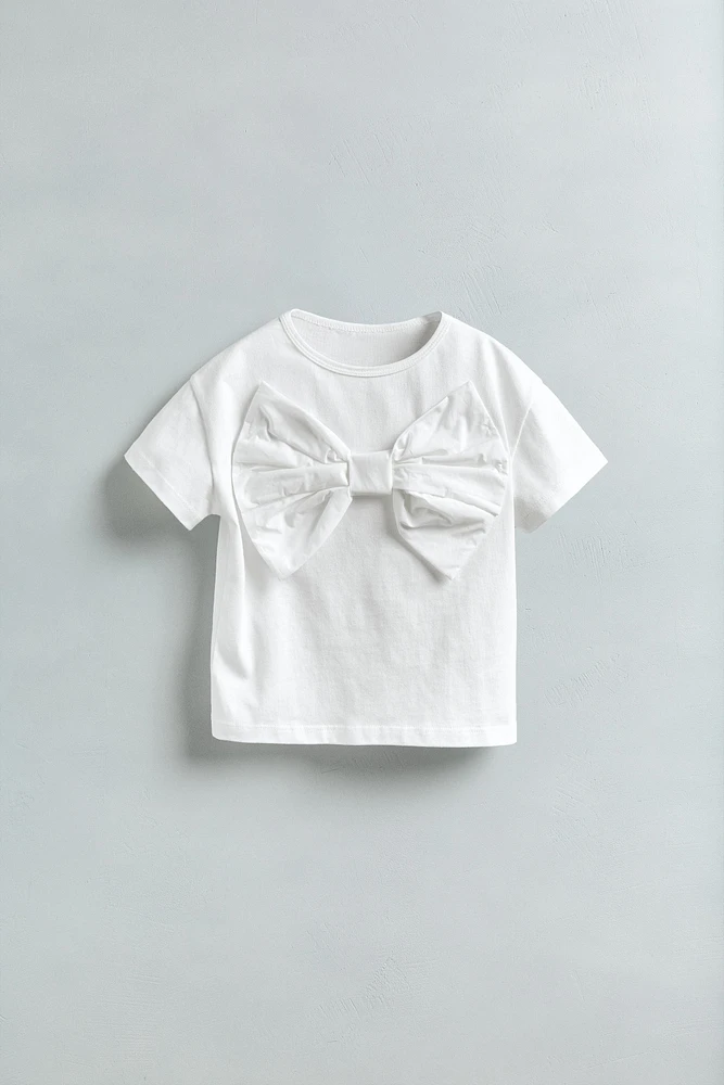 T-SHIRT AVEC APPLICATION LACET POPELINE