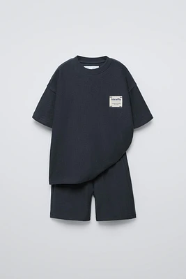 TEXTURE T-SHIRT AND SHORTS MATCHING SET