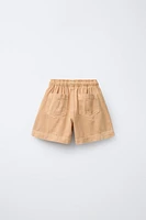 SHORT À TAILLE PLISSÉE