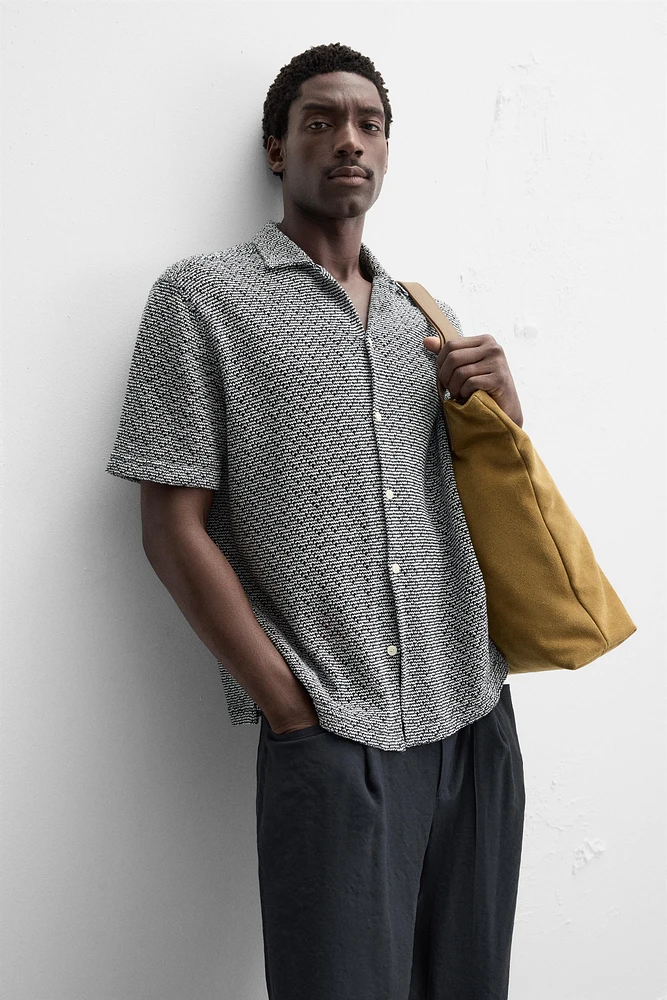 OPEN TEXTURED SHIRT
