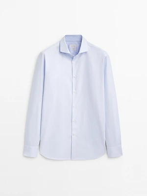 Slim fit 100% cotton shirt