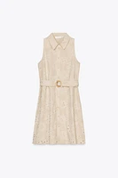 ROBE BRODERIES PERFORÉES ENDUITES
