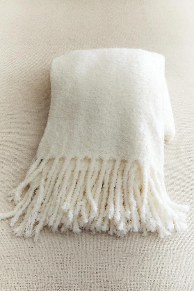 BOUCLÉ BLANKET
