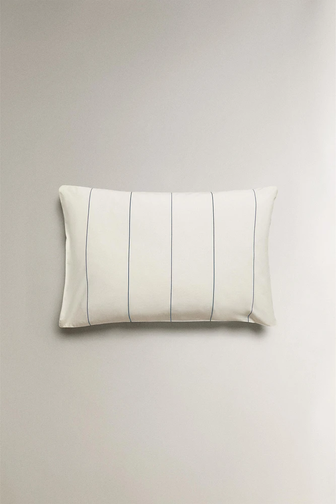 STRIPED PILLOWCASE