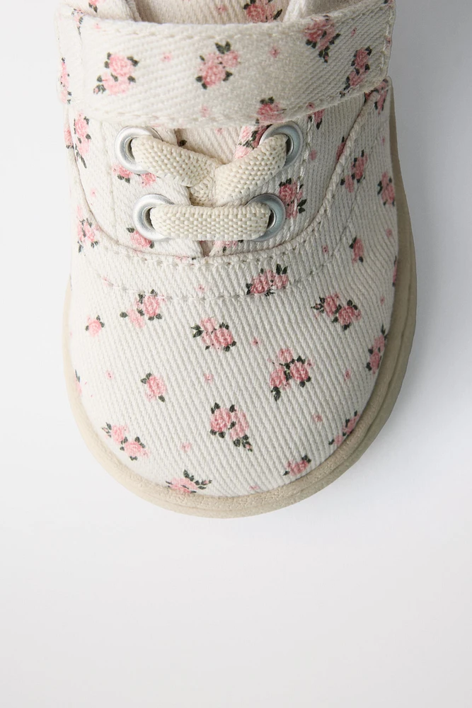 BAREFOOT FLORAL SNEAKERS