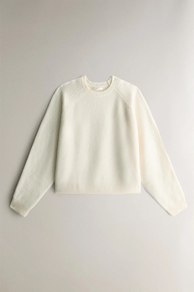 CASHMERE SWEATER