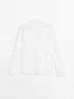 Flowing linen shirt with stand collar
