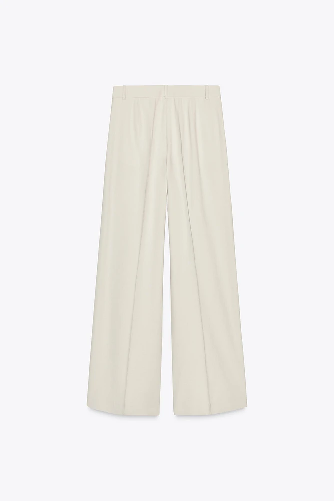 PLEATED WIDE LEG PANTS