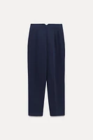 PANTS WITH A HIGH WAIST