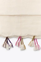 LINEN SCARF WITH POM POMS