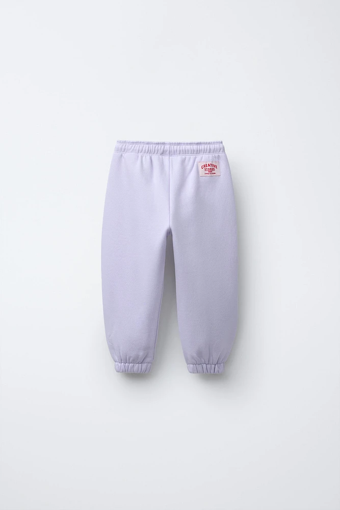 WARM AND COZY JOGGING PANTS WITH TOPSTITCHING