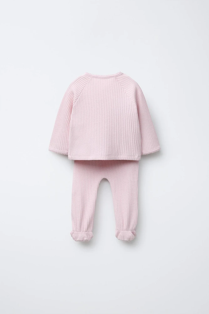 TEXTURED SWEATER AND LEGGINGS SET
