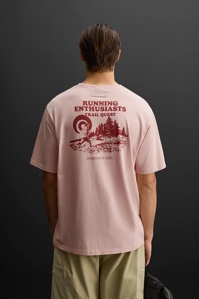 RELAXED FIT RUNNING PRINT T-SHIRT