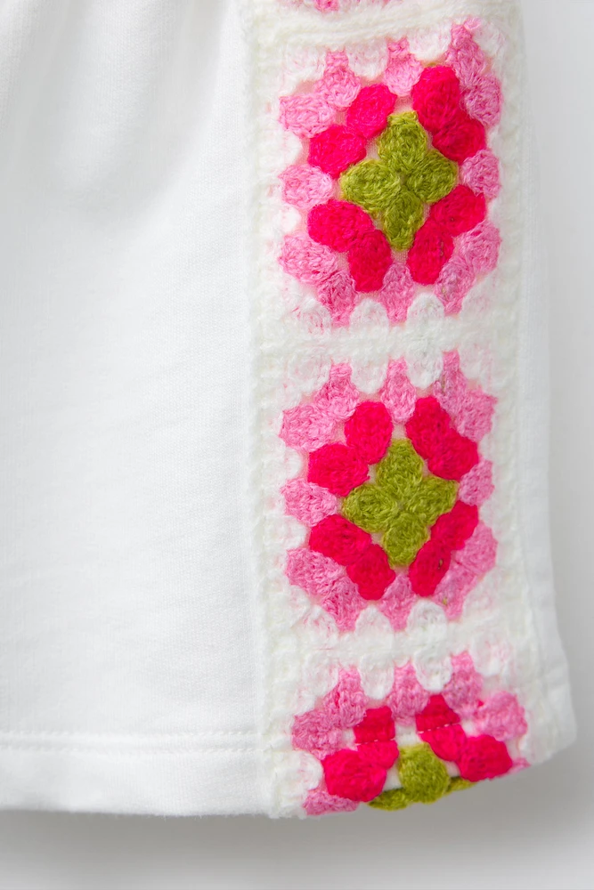 BERMUDA BANDES LATÉRALES CROCHET