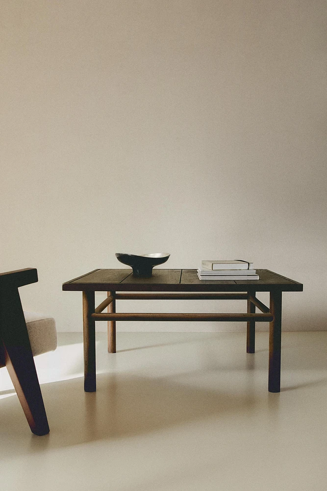TABLE BASSE PLANCHES