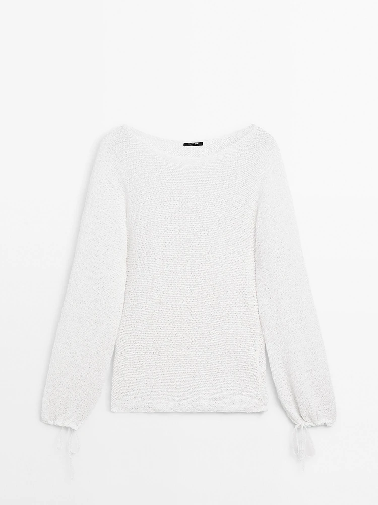 Balloon sleeve sweater with bows