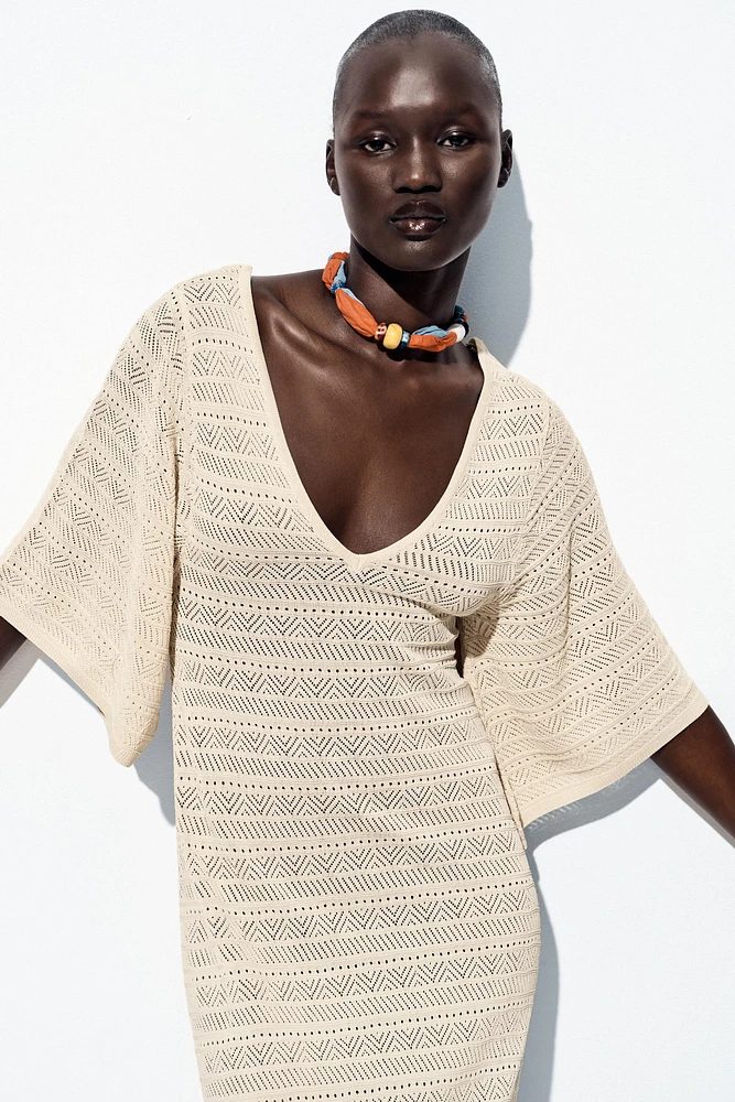 ROBE LONGUE EN MAILLE POINTELLE