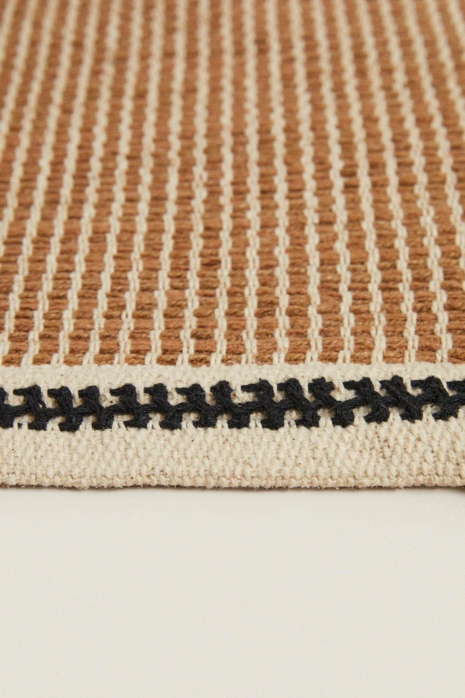 NON-SLIP STRIPED JUTE RUG