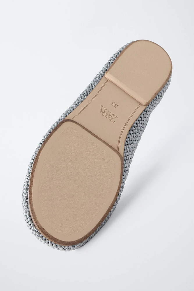 CROCHET BALLET FLATS WITH LACES AND BOW