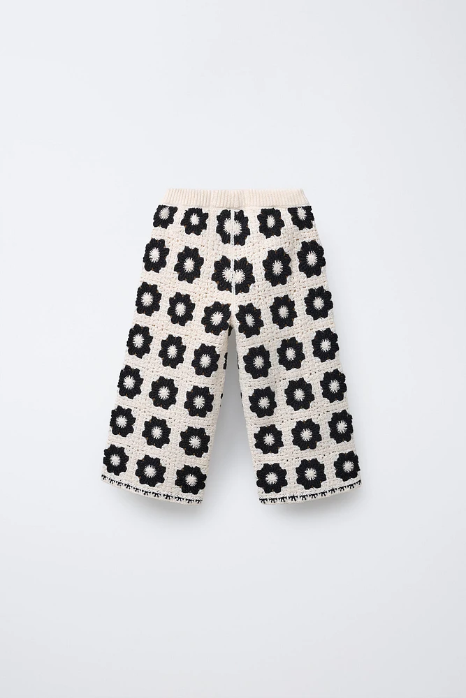 CROCHET FLOWER KNIT PANTS