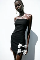 ROBE COURTE LACETS