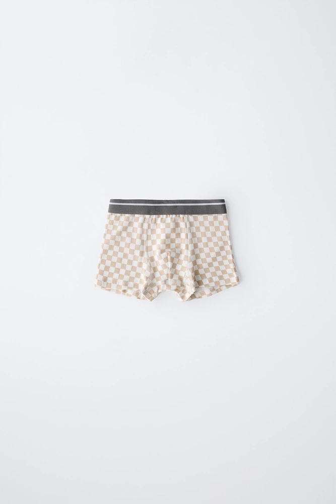 6- ANS/ LOT DE CINQ BOXERS CARREAUX DAMIER