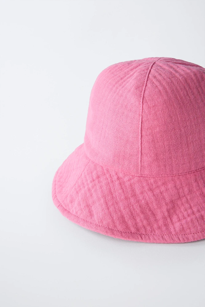 CHAPEAU À TEXTURE
