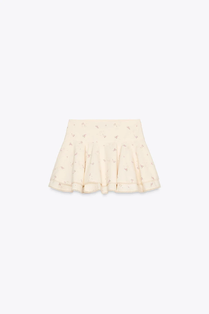 EMBROIDERED FLORAL MINI SKIRT