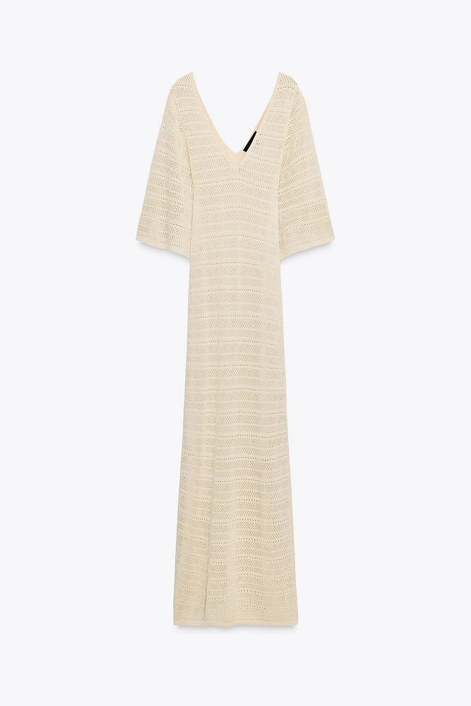 ROBE LONGUE EN MAILLE POINTELLE