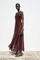 ROBE LONGUE EN MAILLE CÔTELÉE