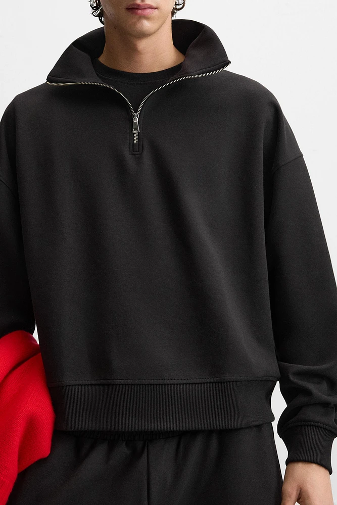 QUARTER ZIP TECHNICAL SWEATSHIRT
