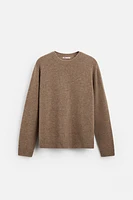 100% WOOL SWEATER