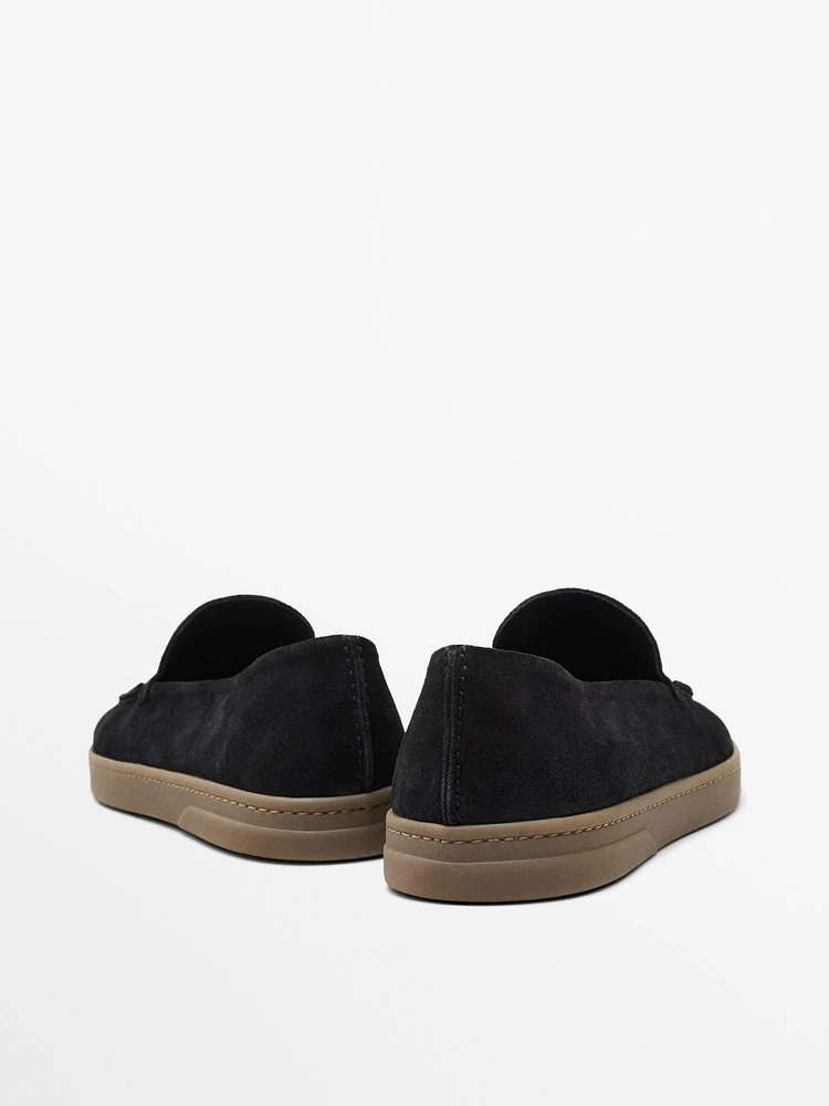 Mocassins souples en croûte de cuir