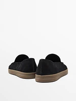 Mocassins souples en croûte de cuir